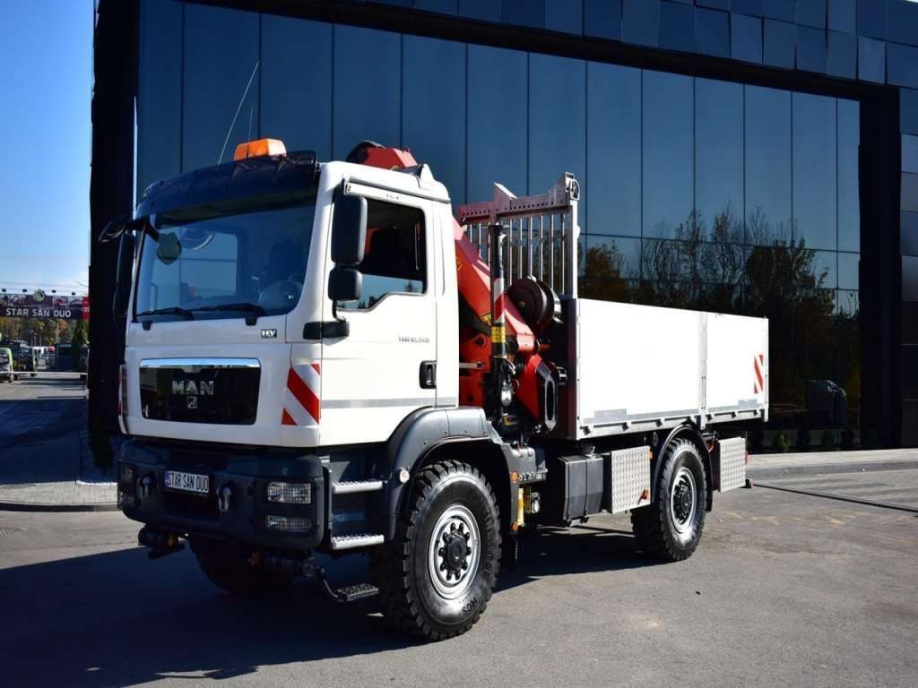 MAN TGM 18.340 4x4 PALFINGER PK 18002 CRANE WINCH MAN TGM 18.340 4x4 PALFINGER PK 18002 CRANE WINCH - משאית מנוף, משאית צד נופל/ שטוחה: תמונה 2 MAN TGM 18.340 4x4 PALFINGER PK 18002 CRANE WINCH MAN TGM 18.340 4x4 PALFINGER PK 18002 CRANE WINCH - משאית מנוף, משאית צד נופל/ שטוחה: תמונה 2