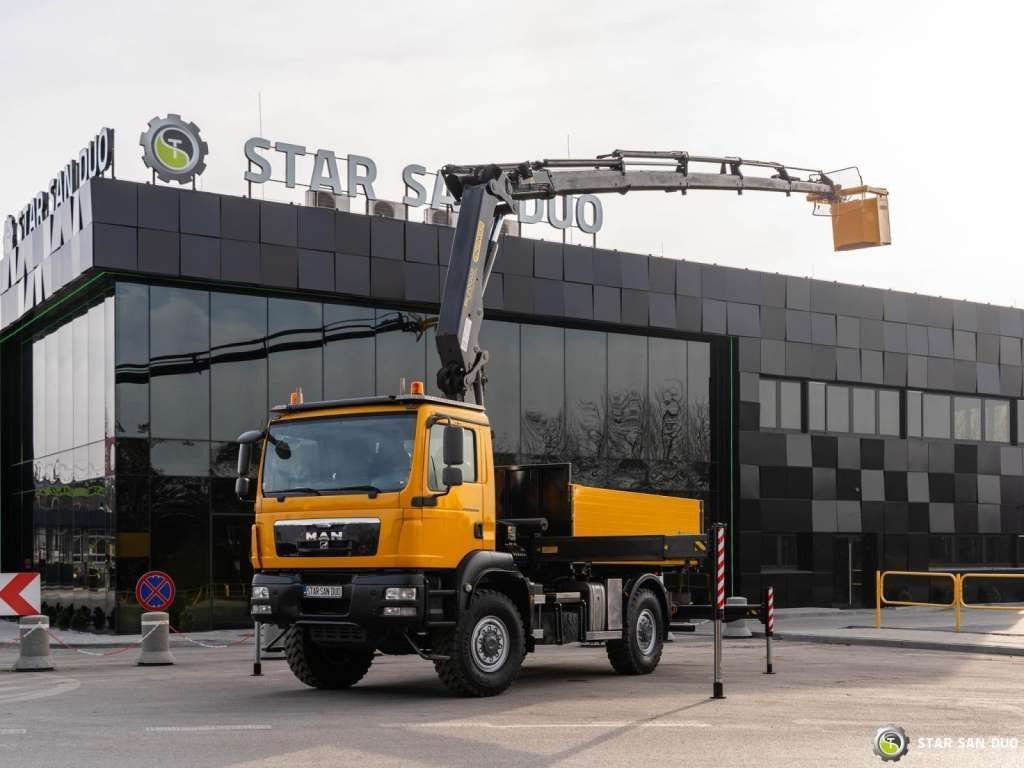 MAN TGM 18.340 4x4 PALFINGER PK 20002 CRANE BASKET MAN TGM 18.340 4x4 PALFINGER PK 20002 CRANE BASKET - משאית מנוף, משאית צד נופל/ שטוחה: תמונה 1 MAN TGM 18.340 4x4 PALFINGER PK 20002 CRANE BASKET MAN TGM 18.340 4x4 PALFINGER PK 20002 CRANE BASKET - משאית מנוף, משאית צד נופל/ שטוחה: תמונה 1