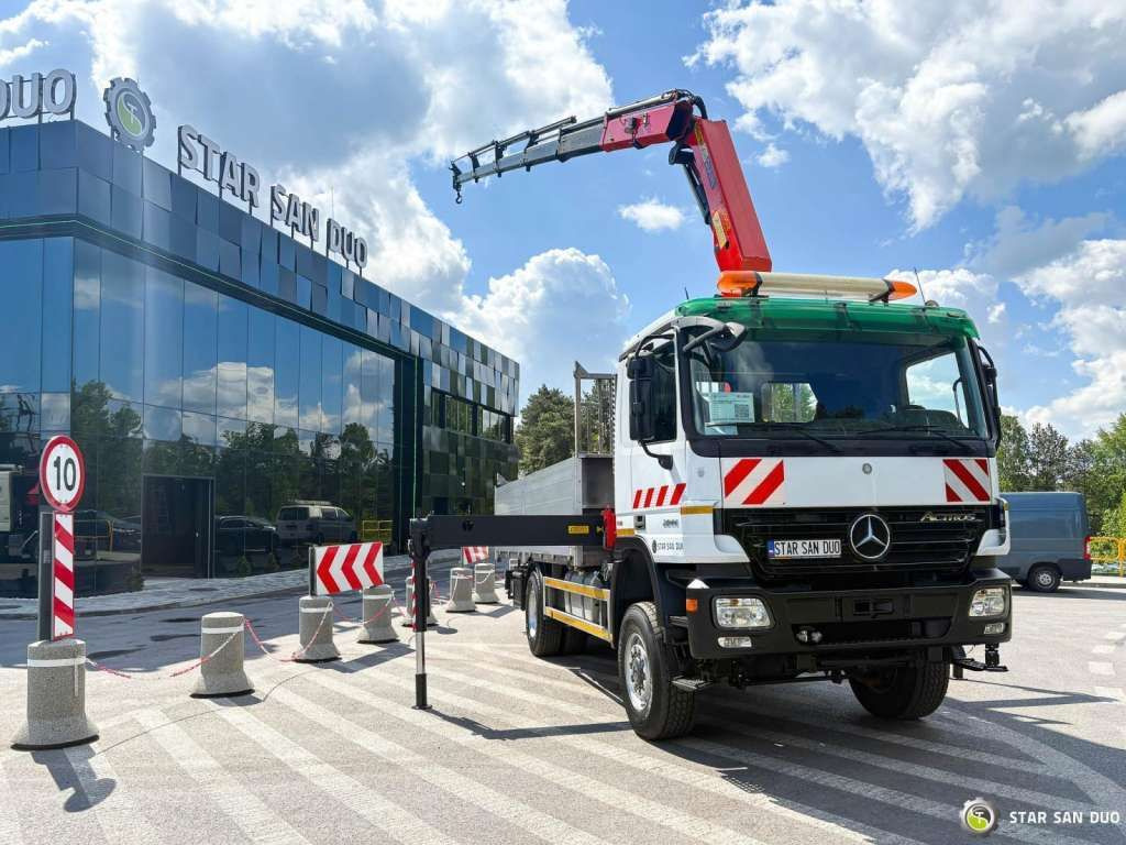Mercedes-Benz ACTROS 2044A 4x4 Palfinger PK 20002 hds Crane - משאית מנוף: תמונה 2 Mercedes-Benz ACTROS 2044A 4x4 Palfinger PK 20002 hds Crane - משאית מנוף: תמונה 2