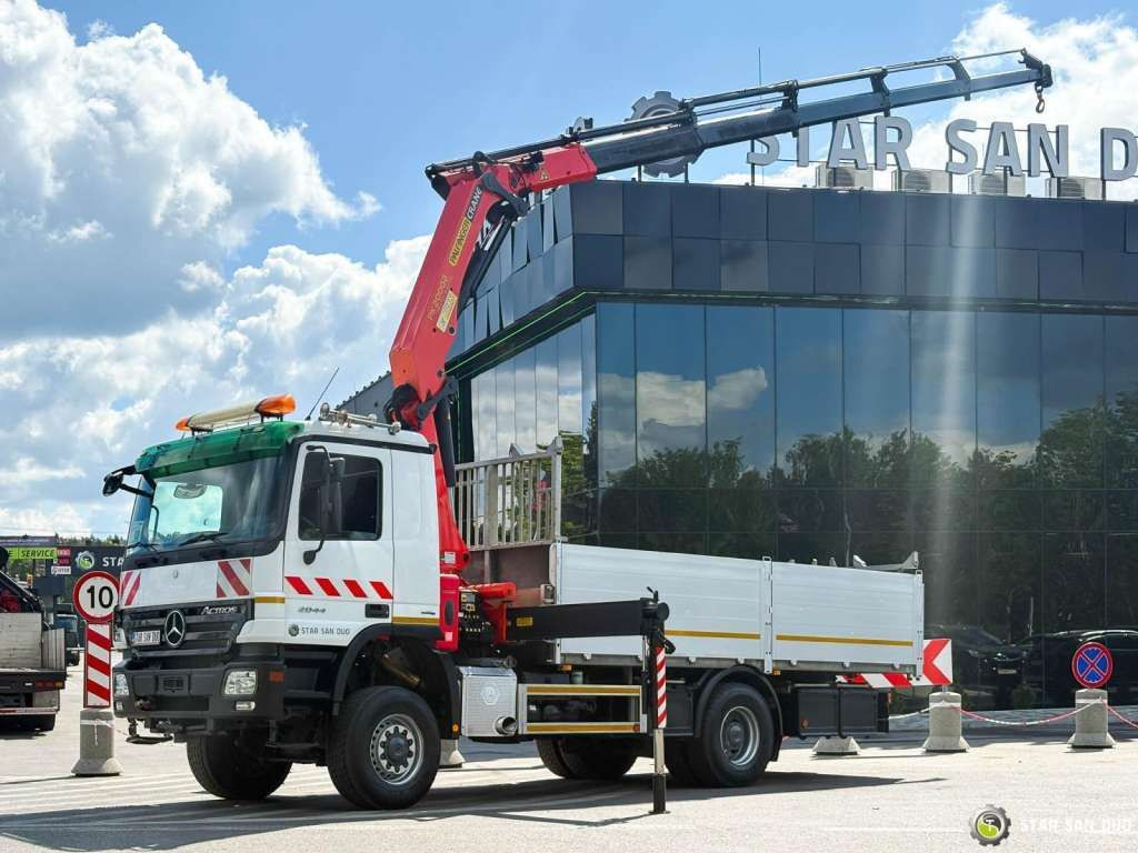 Mercedes-Benz ACTROS 2044A 4x4 Palfinger PK 20002 hds Crane - משאית מנוף: תמונה 3 Mercedes-Benz ACTROS 2044A 4x4 Palfinger PK 20002 hds Crane - משאית מנוף: תמונה 3