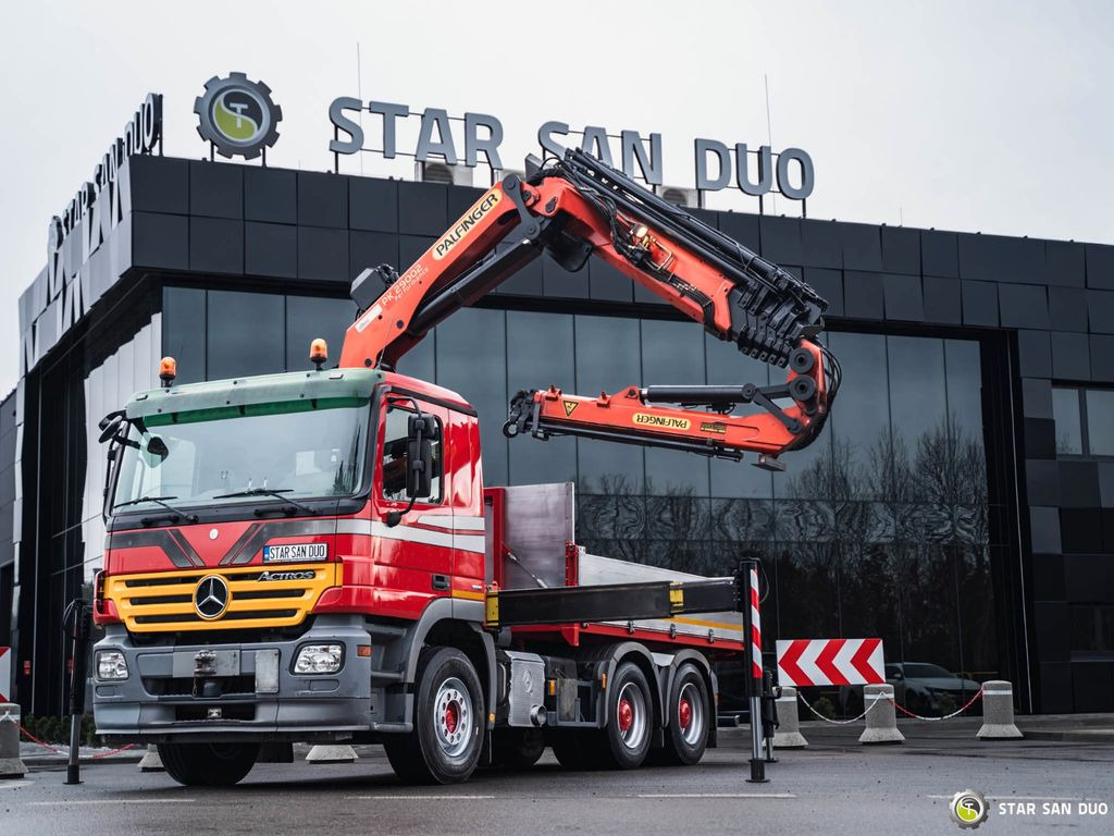 Mercedes-Benz ACTROS 2648 6x4 PALFINGER PK 29002 EURO 5 JIB - משאית מנוף, משאית צד נופל/ שטוחה: תמונה 1 Mercedes-Benz ACTROS 2648 6x4 PALFINGER PK 29002 EURO 5 JIB - משאית מנוף, משאית צד נופל/ שטוחה: תמונה 1