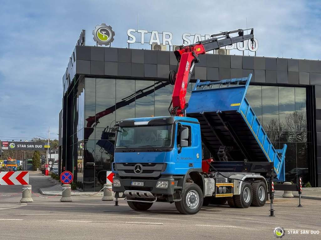 Mercedes-Benz ACTROS 3341 6x6 HMF 4220 K4 CRANE KIPPER - משאית מנוף: תמונה 1 Mercedes-Benz ACTROS 3341 6x6 HMF 4220 K4 CRANE KIPPER - משאית מנוף: תמונה 1