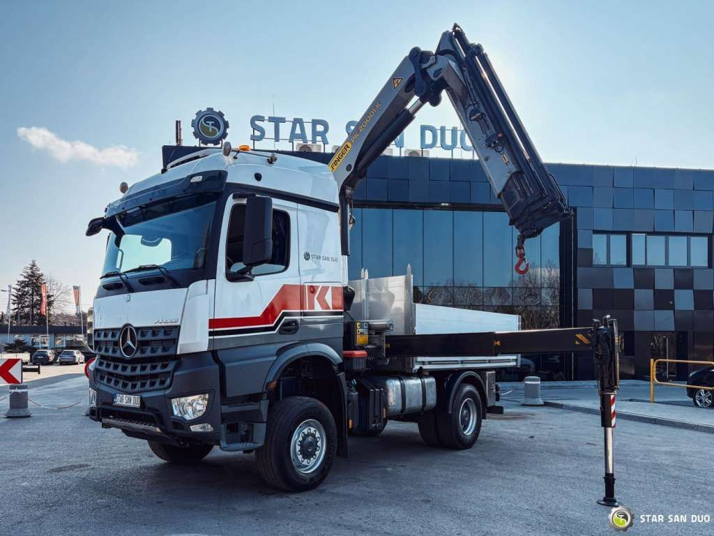 Mercedes-Benz AROCS 1851 4x4 PALFINGER PK 20002 Crane Kran - משאית מנוף: תמונה 1 Mercedes-Benz AROCS 1851 4x4 PALFINGER PK 20002 Crane Kran - משאית מנוף: תמונה 1