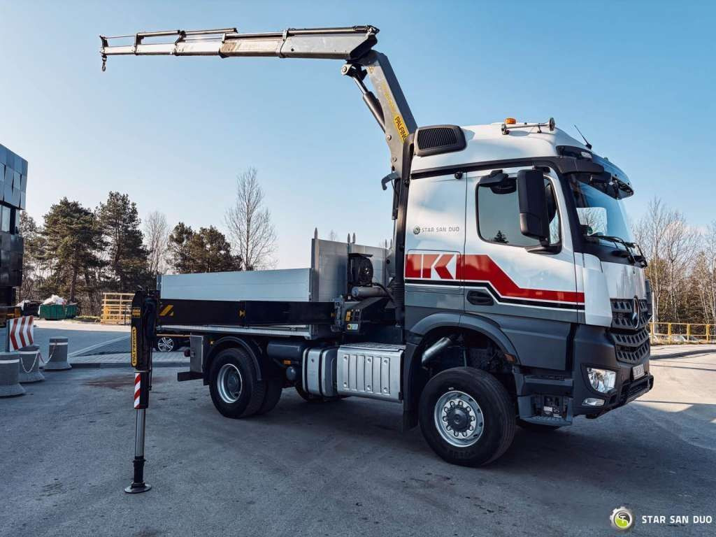 Mercedes-Benz AROCS 1851 4x4 PALFINGER PK 20002 Crane Kran - משאית מנוף: תמונה 3 Mercedes-Benz AROCS 1851 4x4 PALFINGER PK 20002 Crane Kran - משאית מנוף: תמונה 3