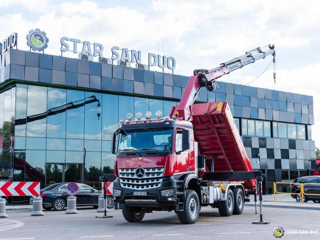 Mercedes-Benz AROCS 3345 6x6 HMF 3220 Winch Crane tipper - משאית מנוף: תמונה 1 Mercedes-Benz AROCS 3345 6x6 HMF 3220 Winch Crane tipper - משאית מנוף: תמונה 1