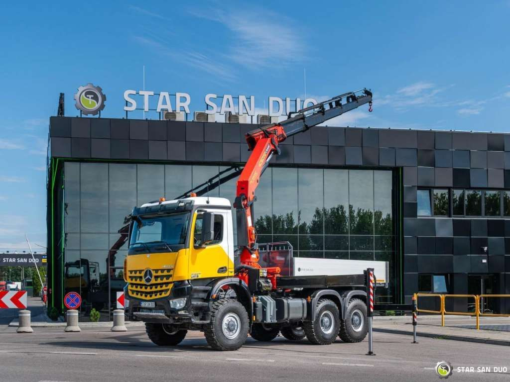 Mercedes-Benz AROCS 3345 6x6 PALFINGER PK 33002 Euro 6 Crane - יחידת טרקטור: תמונה 4 Mercedes-Benz AROCS 3345 6x6 PALFINGER PK 33002 Euro 6 Crane - יחידת טרקטור: תמונה 4