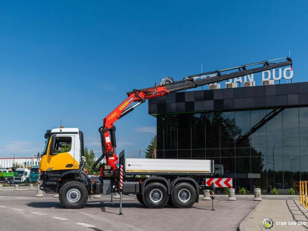 Mercedes-Benz AROCS 3345 6x6 PALFINGER PK 33002 Euro 6 Crane - יחידת טרקטור: תמונה 2 Mercedes-Benz AROCS 3345 6x6 PALFINGER PK 33002 Euro 6 Crane - יחידת טרקטור: תמונה 2