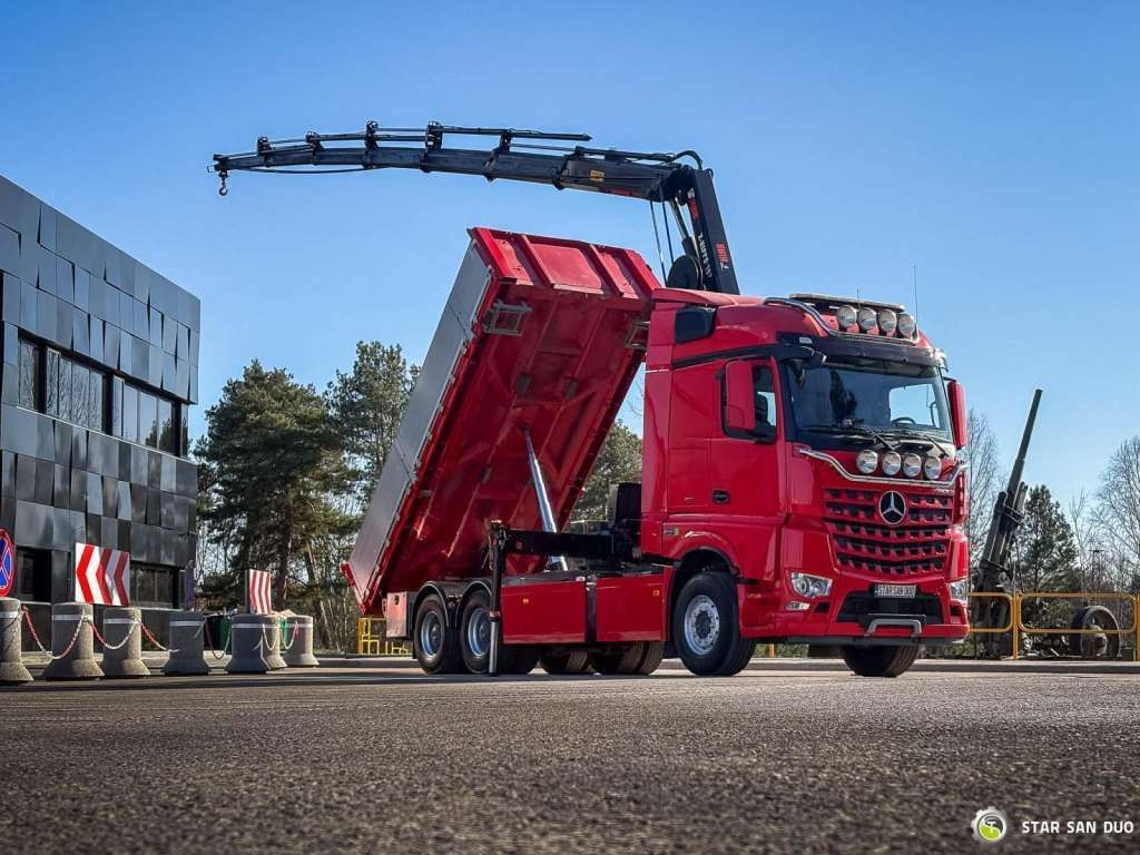 Mercedes-Benz AROCS 3358L 6x4 HIAB 192X-HIPRO E-6 Crane Kippe - מזהיר: תמונה 3 Mercedes-Benz AROCS 3358L 6x4 HIAB 192X-HIPRO E-6 Crane Kippe - מזהיר: תמונה 3