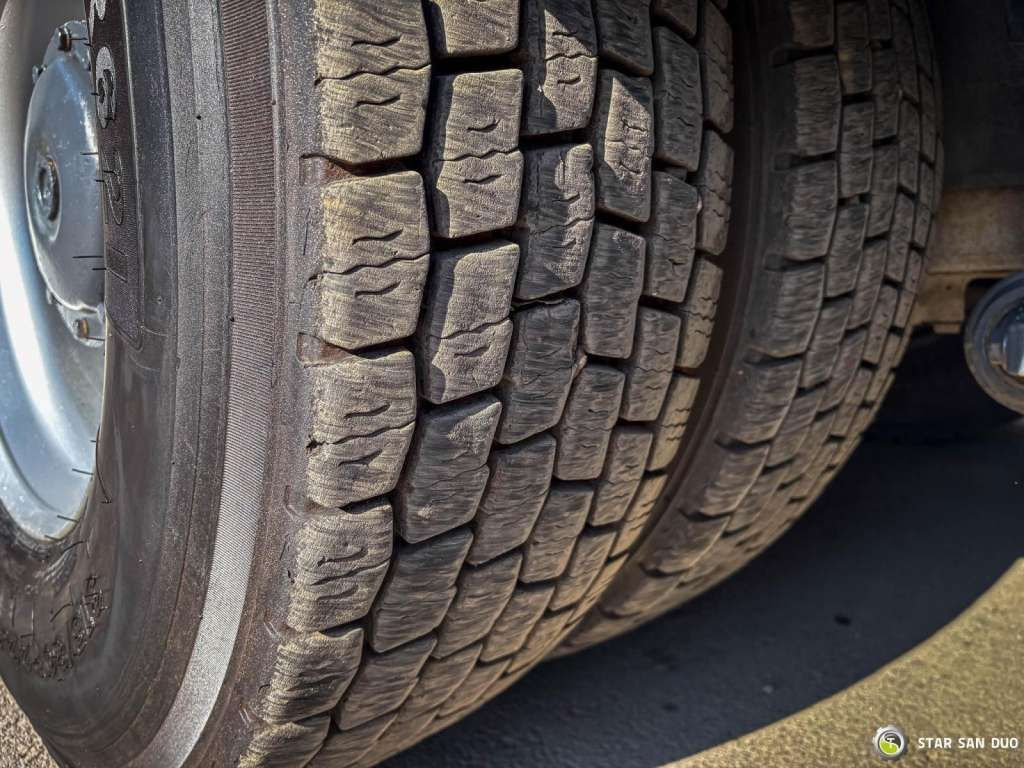 חָדָשׁ מזהיר Mercedes-Benz  AROCS 3358L 6x4 HIAB 192X-HIPRO E-6 Crane Kippe: תמונה 16 חָדָשׁ מזהיר Mercedes-Benz  AROCS 3358L 6x4 HIAB 192X-HIPRO E-6 Crane Kippe: תמונה 16