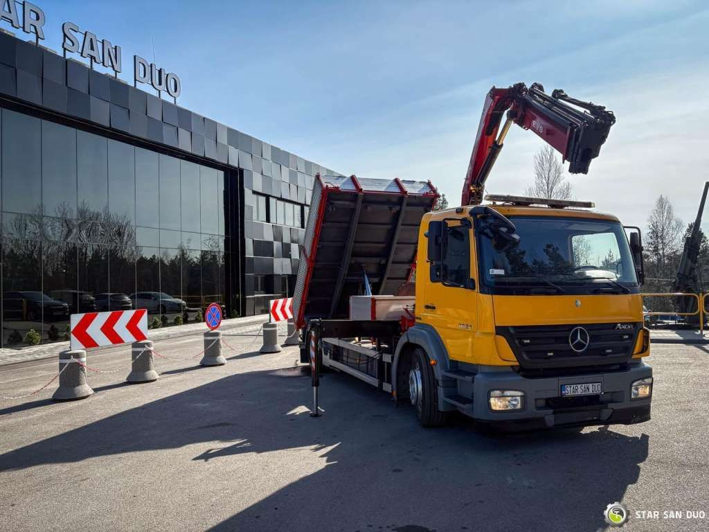 Mercedes-Benz AXOR 1824 4x2 HMF 975 HDS Crane Rotator Kipper Mercedes-Benz AXOR 1824 4x2 HMF 975 HDS Crane Rotator Kipper - מזהיר: תמונה 2 Mercedes-Benz AXOR 1824 4x2 HMF 975 HDS Crane Rotator Kipper Mercedes-Benz AXOR 1824 4x2 HMF 975 HDS Crane Rotator Kipper - מזהיר: תמונה 2