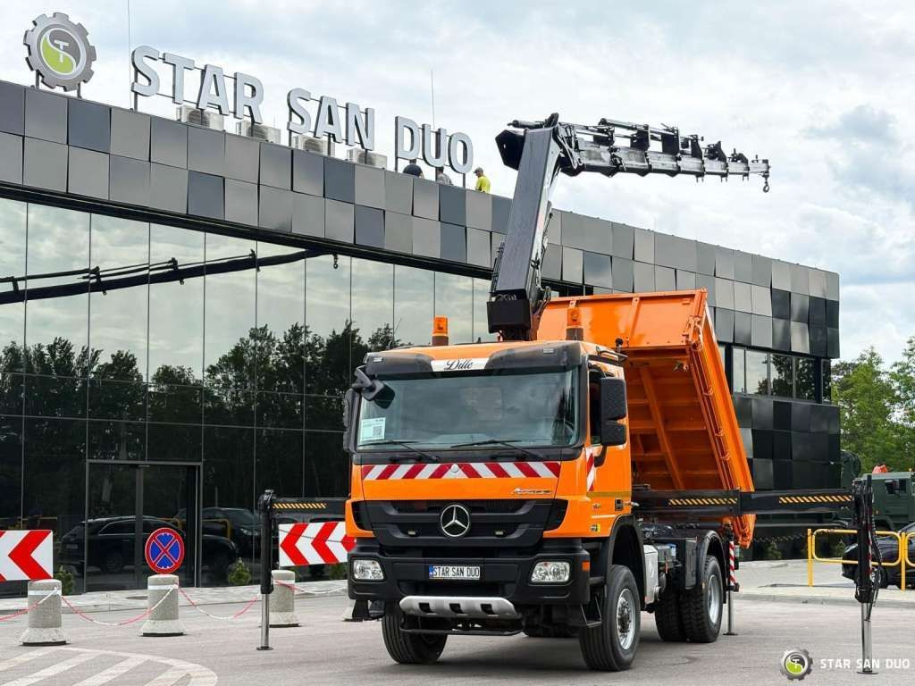Mercedes-Benz Actros 1841 AK 4x4 Hiab 288E-7 Crane Kipper - מזהיר: תמונה 5 Mercedes-Benz Actros 1841 AK 4x4 Hiab 288E-7 Crane Kipper - מזהיר: תמונה 5
