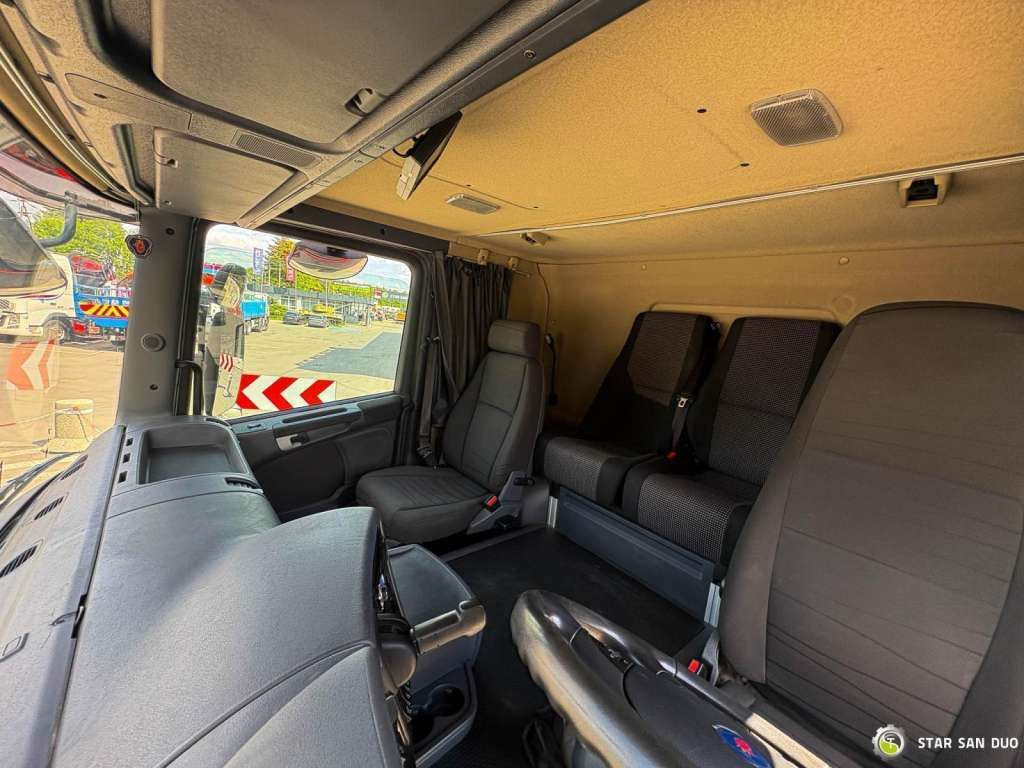 הַחכָּרָה  Scania  D 320 FIRE BRIGADE Tank 12,000 Litres Scania  D 320 FIRE BRIGADE Tank 12,000 Litres: תמונה 9