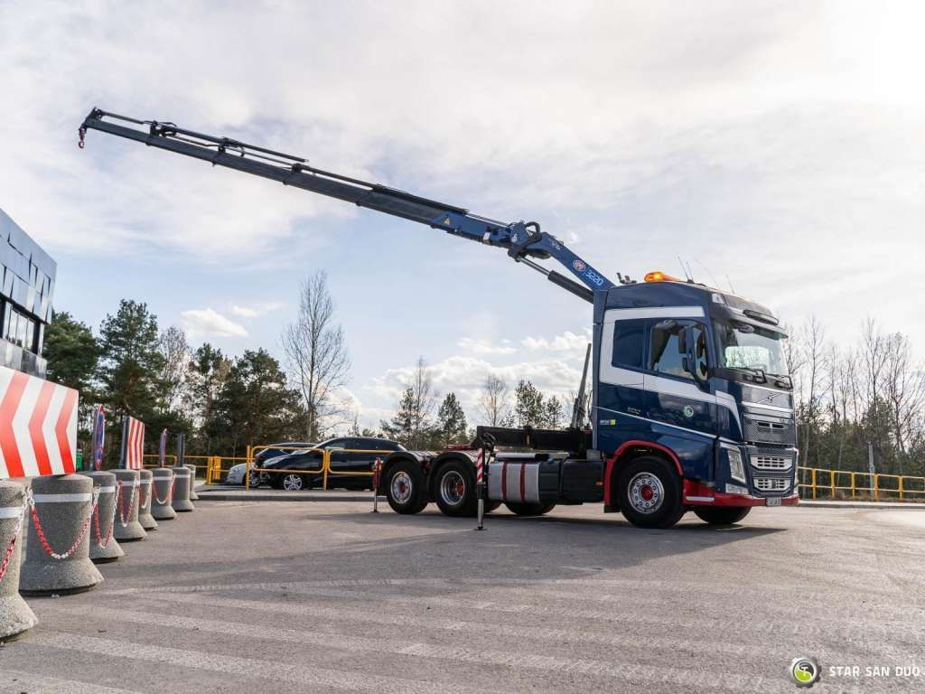 Volvo FH 500 6x2 HMF 3220-K5 HDS Crane Euro 6 - משאית מנוף, יחידת טרקטור: תמונה 3 Volvo FH 500 6x2 HMF 3220-K5 HDS Crane Euro 6 - משאית מנוף, יחידת טרקטור: תמונה 3
