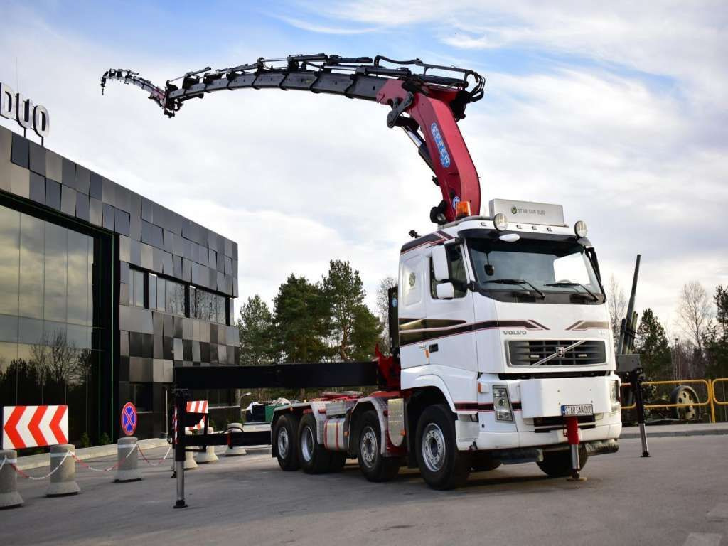 Volvo FH 520 8x2 EFFER 850 Fly Jib Winch 5th - משאית מנוף, יחידת טרקטור: תמונה 3 Volvo FH 520 8x2 EFFER 850 Fly Jib Winch 5th - משאית מנוף, יחידת טרקטור: תמונה 3
