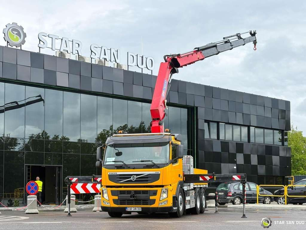 Volvo FM 460 6x4x4 HMF 3220 Crane HDS - משאית מנוף: תמונה 1 Volvo FM 460 6x4x4 HMF 3220 Crane HDS - משאית מנוף: תמונה 1
