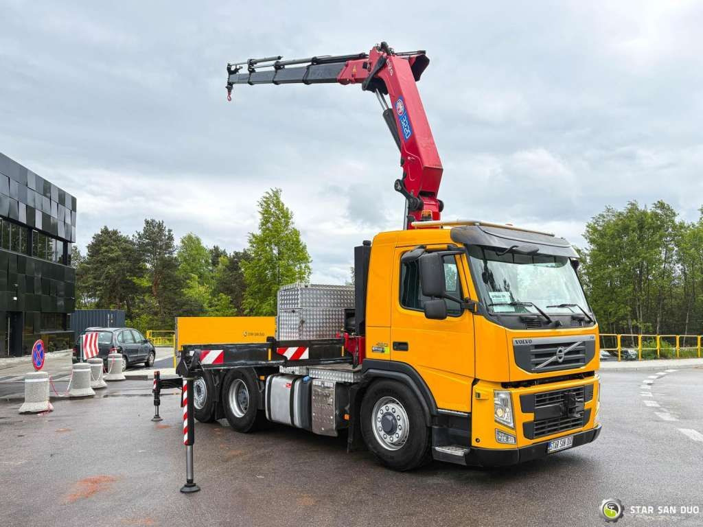 Volvo FM 460 6x4x4 HMF 3220 Crane HDS - משאית מנוף: תמונה 2 Volvo FM 460 6x4x4 HMF 3220 Crane HDS - משאית מנוף: תמונה 2