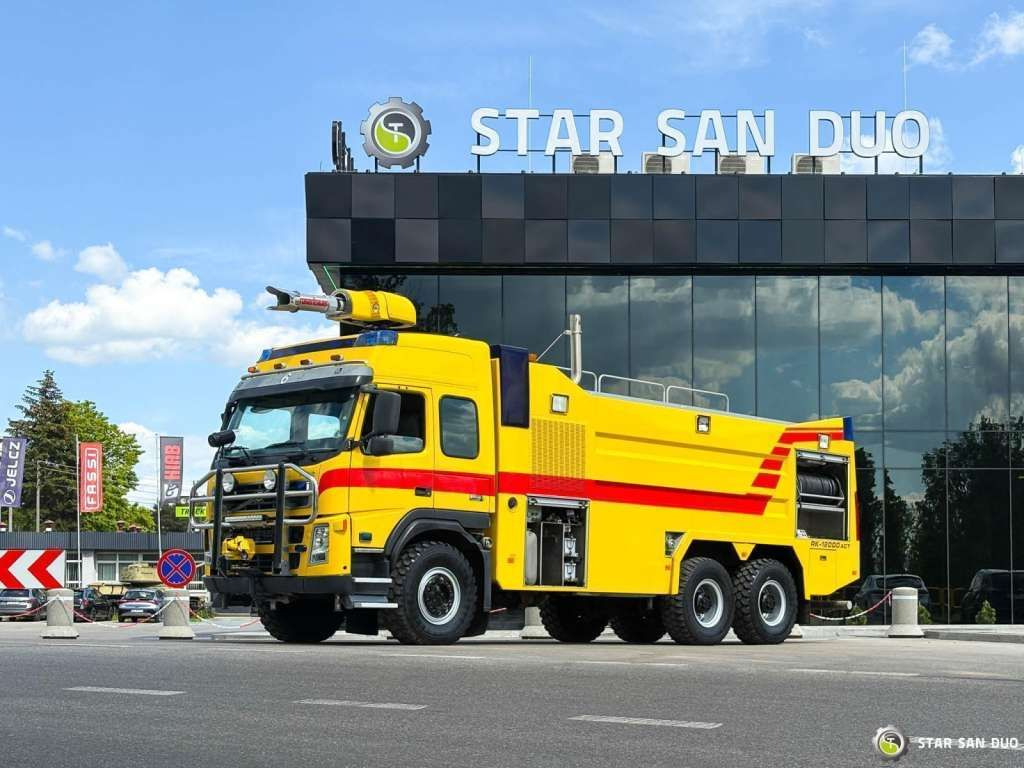 Volvo FM 460 6x6 Rosenbauer Fire Truck LSP Water Tank - משאית: תמונה 5 Volvo FM 460 6x6 Rosenbauer Fire Truck LSP Water Tank - משאית: תמונה 5