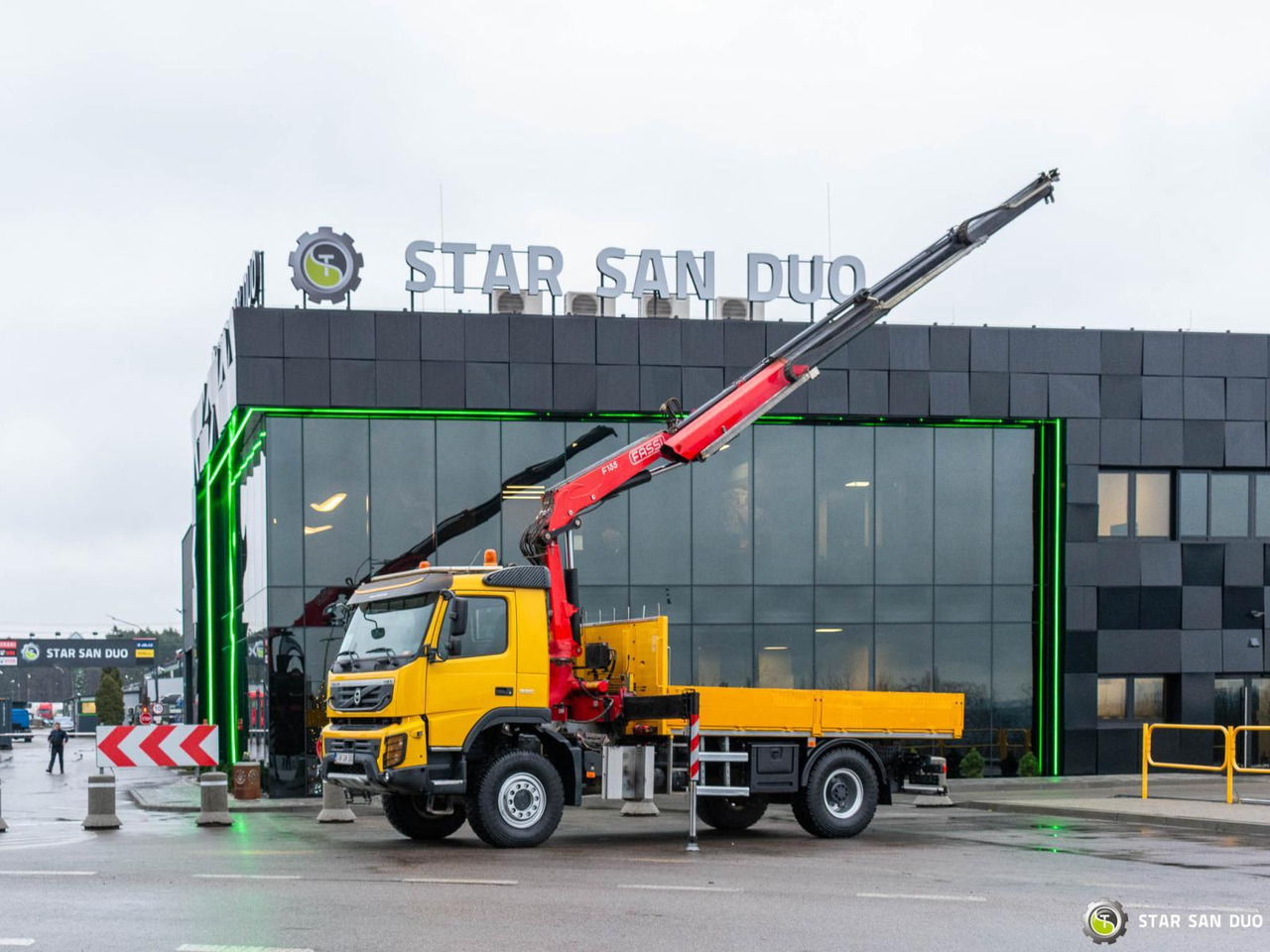 - משאית מנוף: תמונה 4 - משאית מנוף: תמונה 4