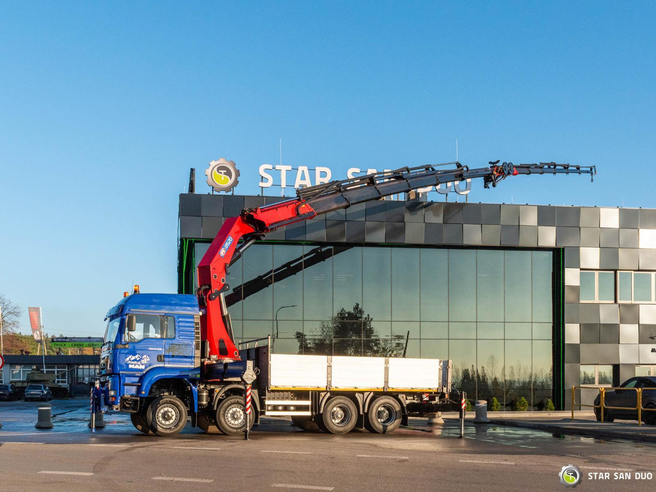 - משאית מנוף: תמונה 3 - משאית מנוף: תמונה 3