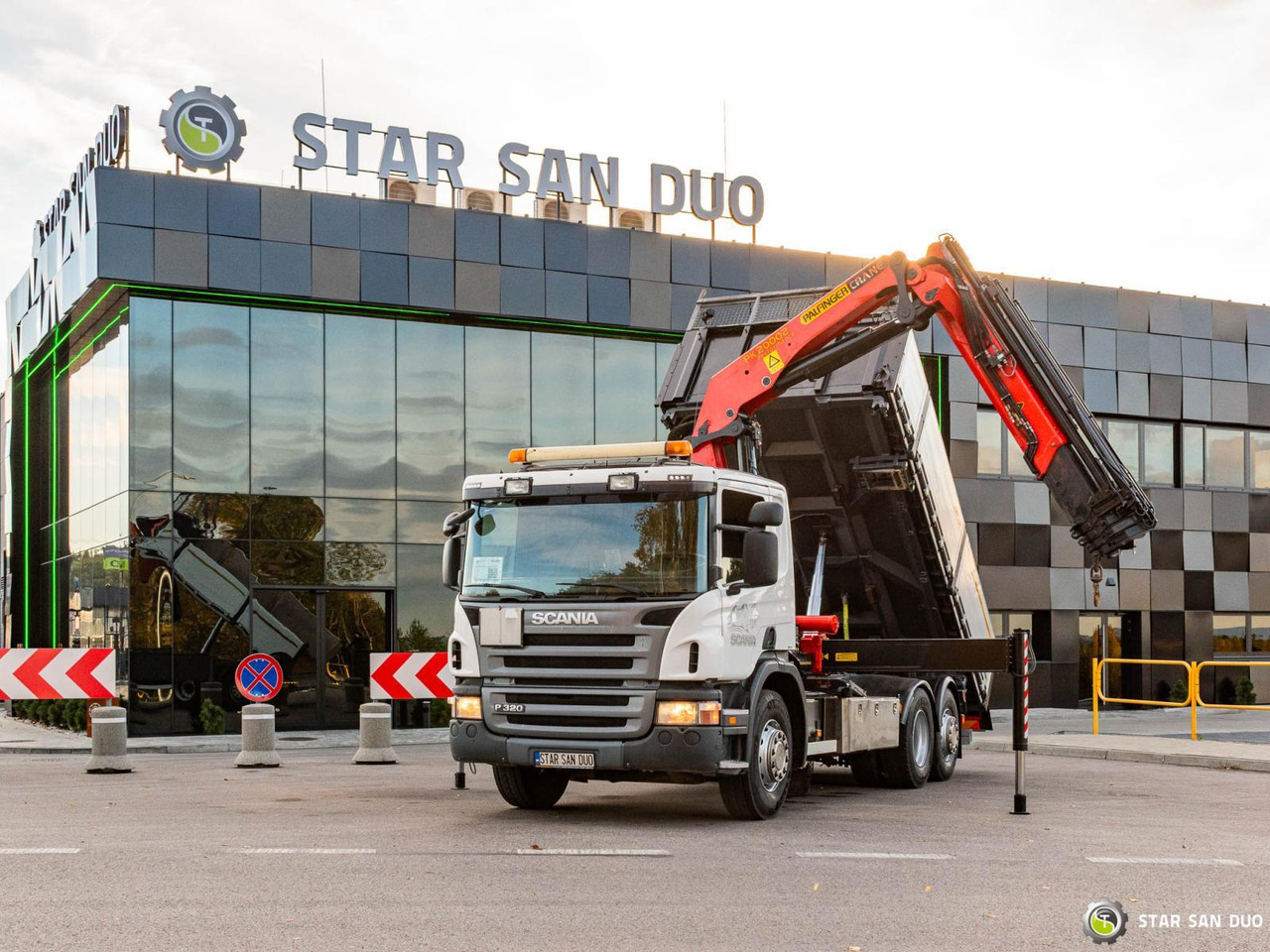 - משאית מנוף: תמונה 5 - משאית מנוף: תמונה 5