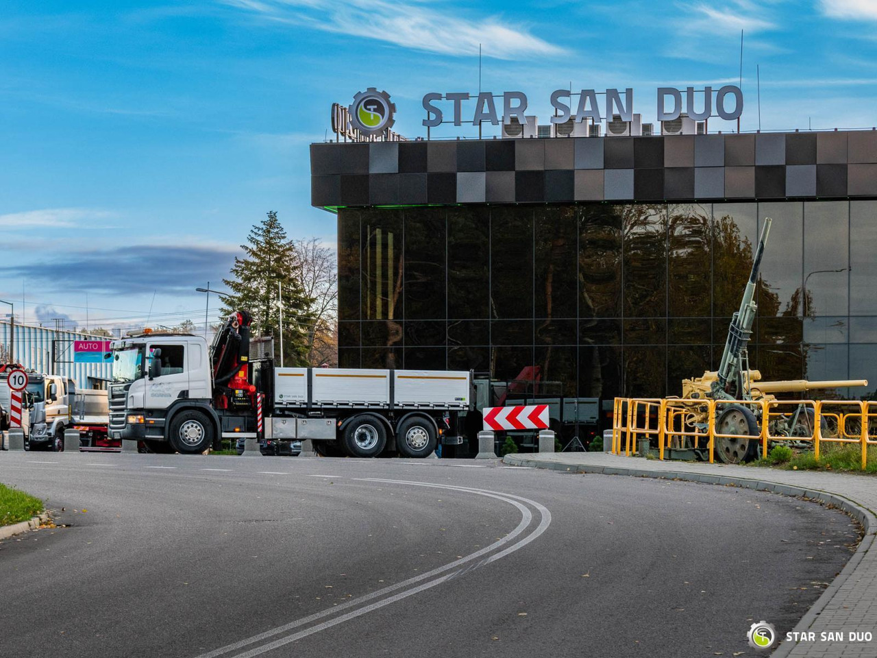 - מזהיר: תמונה 2 - מזהיר: תמונה 2