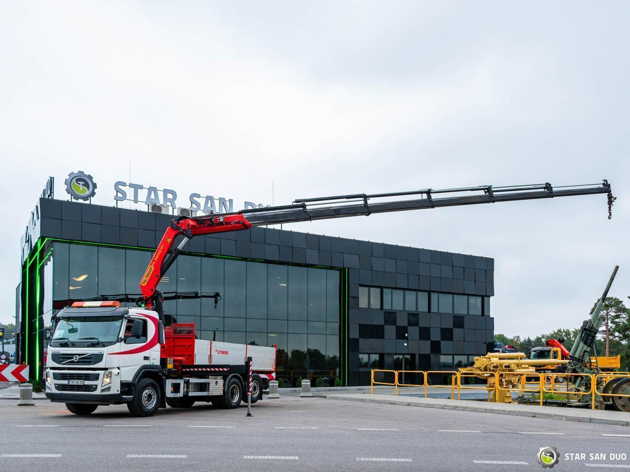 - משאית מנוף: תמונה 3 - משאית מנוף: תמונה 3