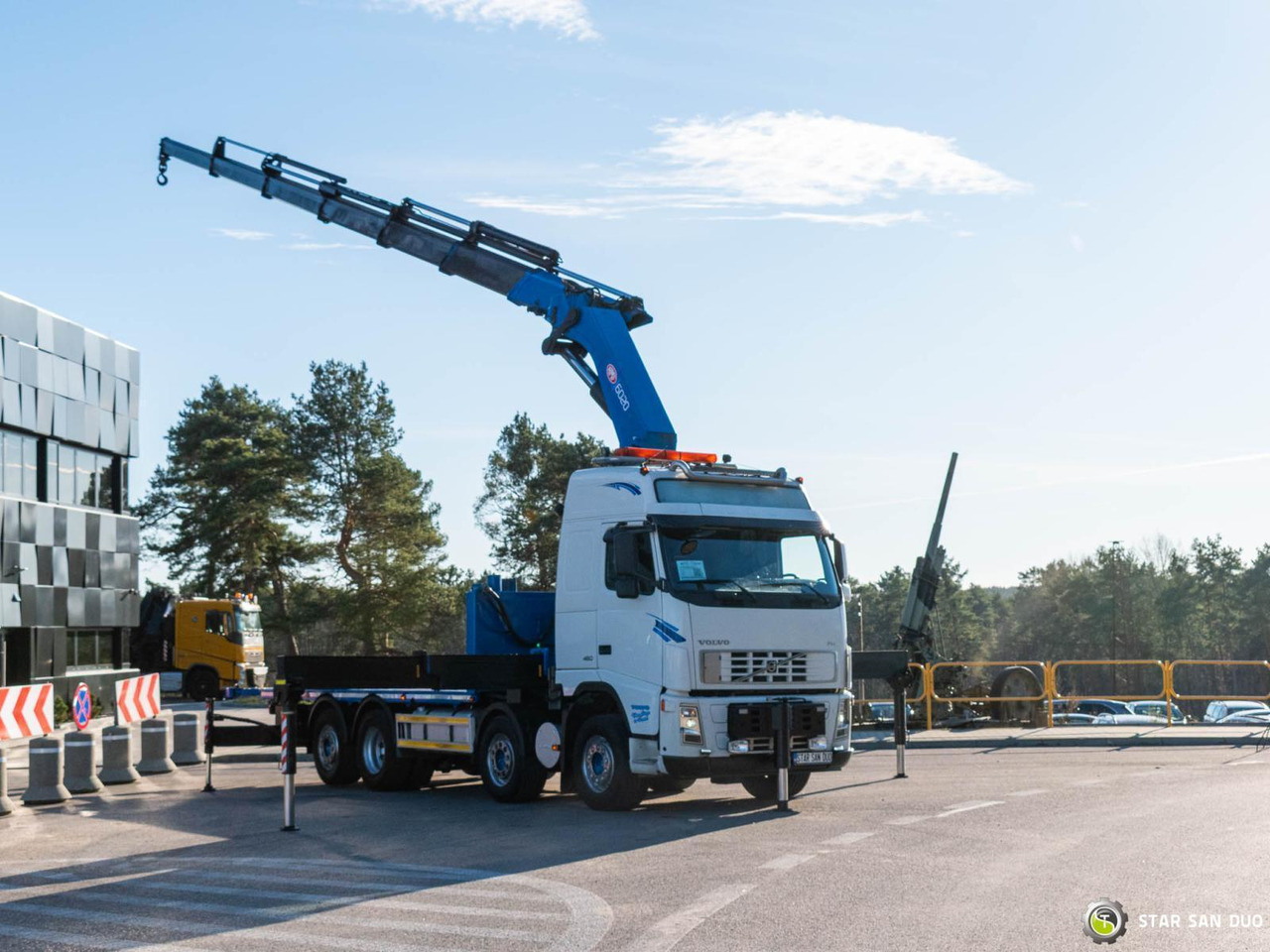 - משאית מנוף: תמונה 2 - משאית מנוף: תמונה 2