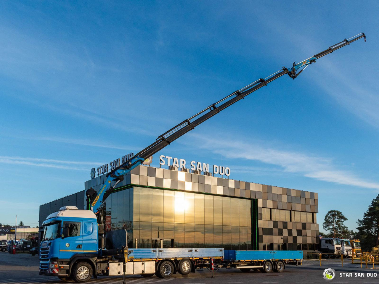 - משאית מנוף: תמונה 3 - משאית מנוף: תמונה 3