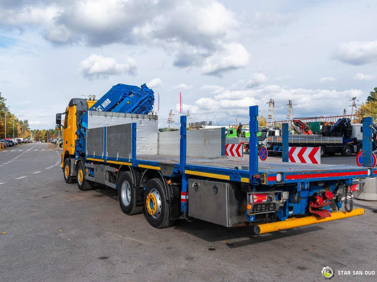 משאית מנוף : תמונה 12