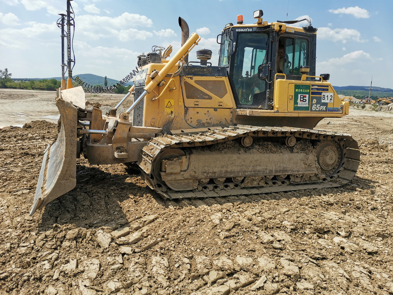 KOMATSU D65 PX 17 - דחפור: תמונה 1 KOMATSU D65 PX 17 - דחפור: תמונה 1