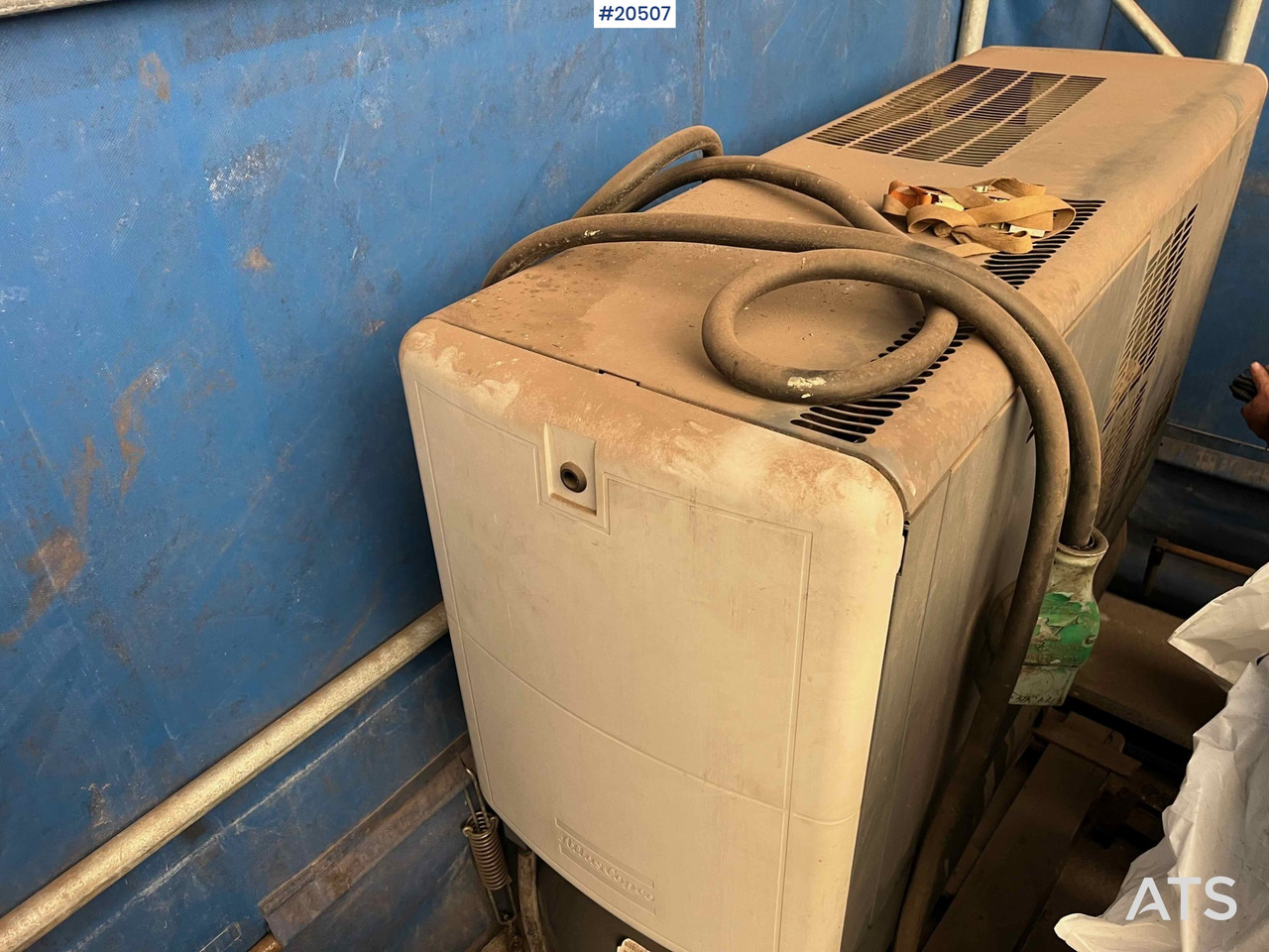 Atlas Copco kompressor - מכונת בנייה: תמונה 1 Atlas Copco kompressor - מכונת בנייה: תמונה 1