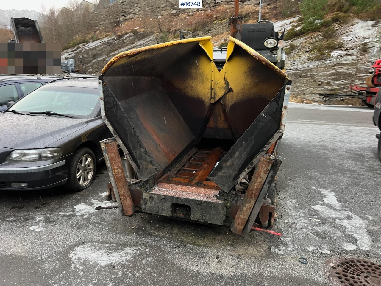 Bomag BF 300P - מכונת אספלט: תמונה 3 Bomag BF 300P - מכונת אספלט: תמונה 3