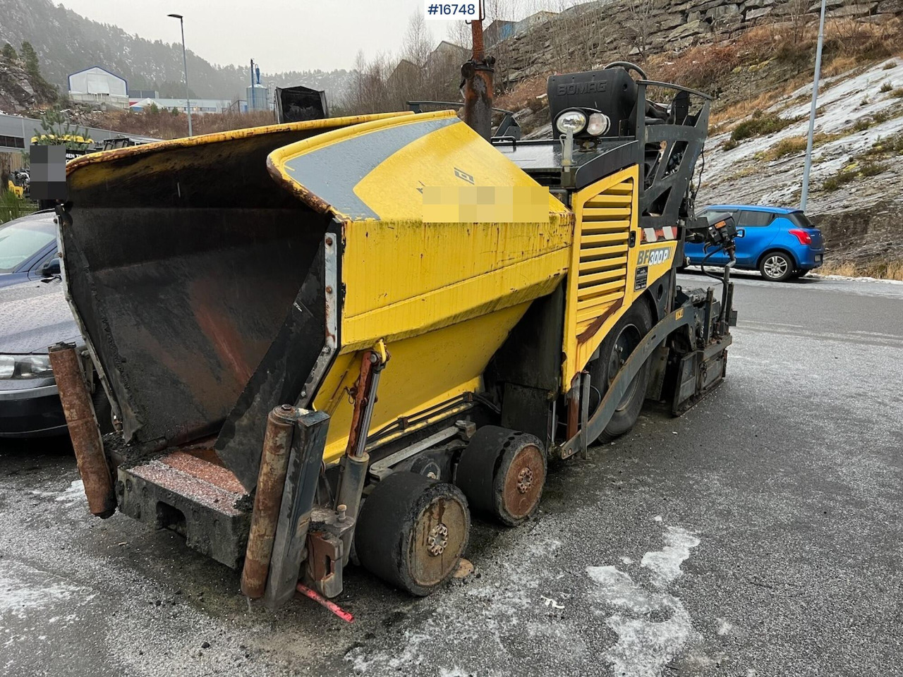Bomag BF 300P - מכונת אספלט: תמונה 1 Bomag BF 300P - מכונת אספלט: תמונה 1
