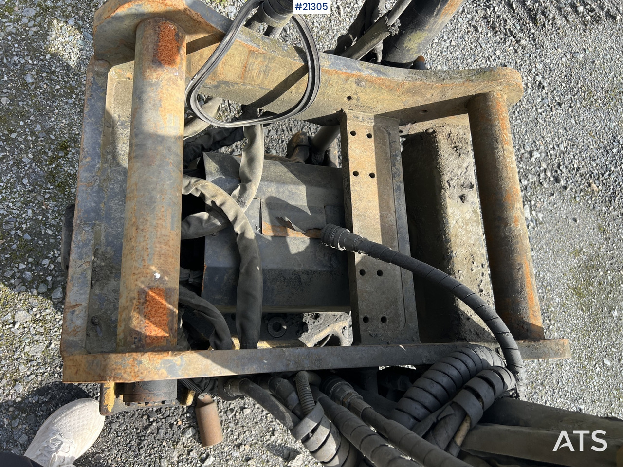 מחפר סורק CAT 320 EL: תמונה 41