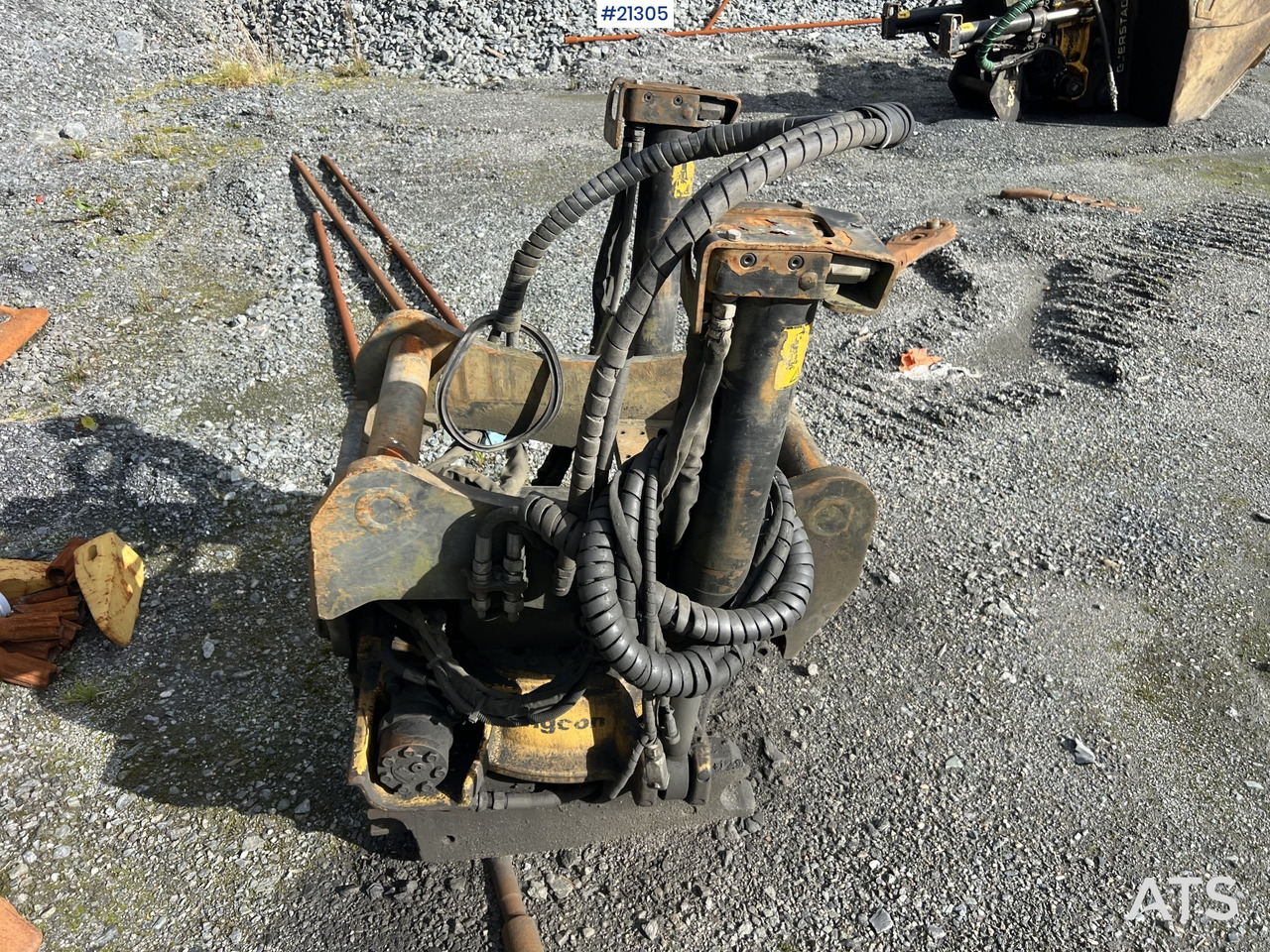 מחפר סורק CAT 320 EL: תמונה 38