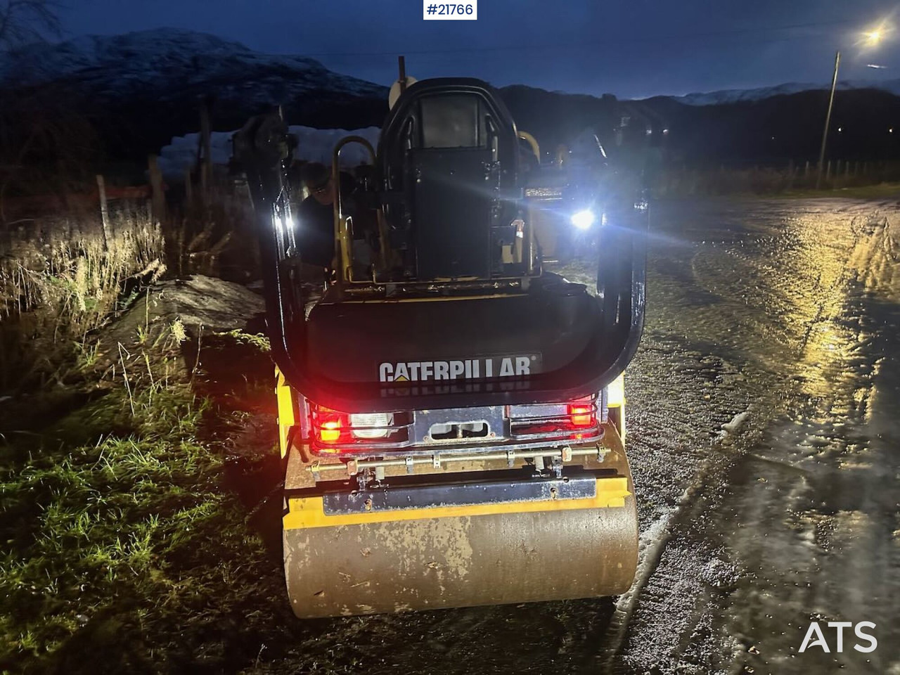 CAT Vals - רולר כביש: תמונה 3 CAT Vals - רולר כביש: תמונה 3