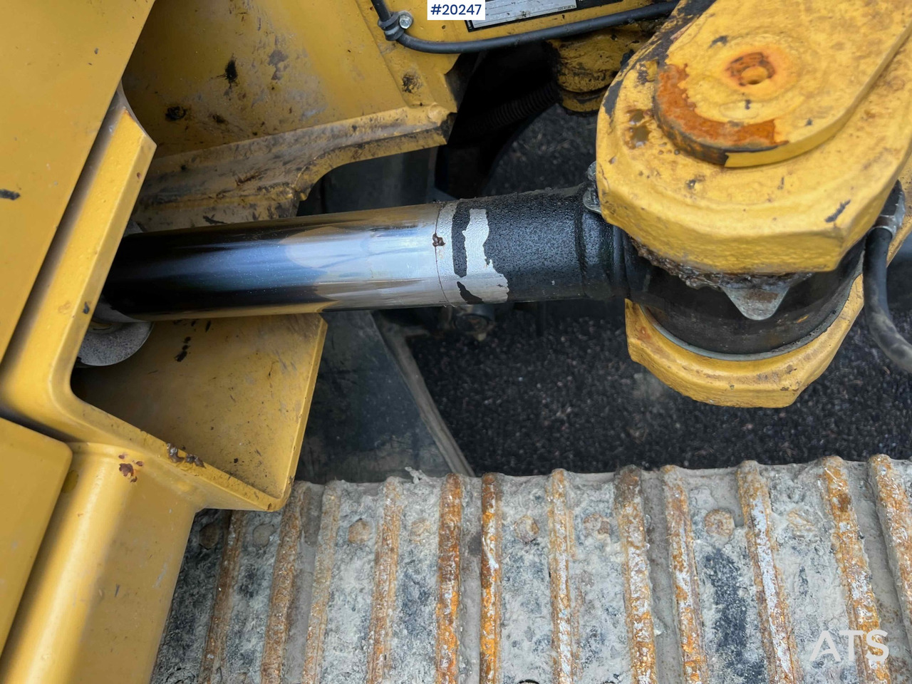 מחפר Caterpillar 308: תמונה 47 מחפר Caterpillar 308: תמונה 47