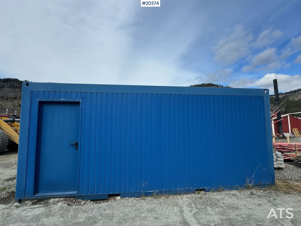 Containerbrakke med tre innganger - מכולת בנייה: תמונה 3 Containerbrakke med tre innganger - מכולת בנייה: תמונה 3