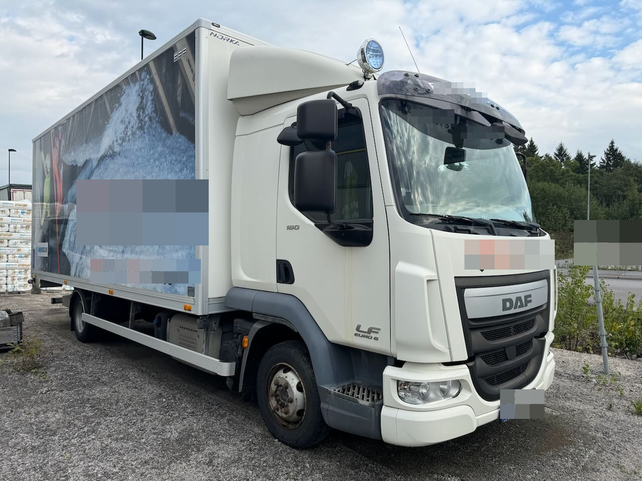 DAF LF 180 - משאית תיבה: תמונה 1 DAF LF 180 - משאית תיבה: תמונה 1