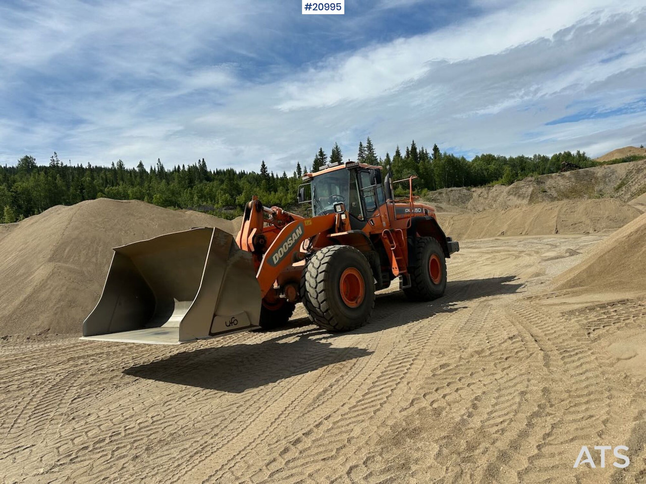 Doosan DL 450-3 - מעמיס גלגלים: תמונה 1 Doosan DL 450-3 - מעמיס גלגלים: תמונה 1