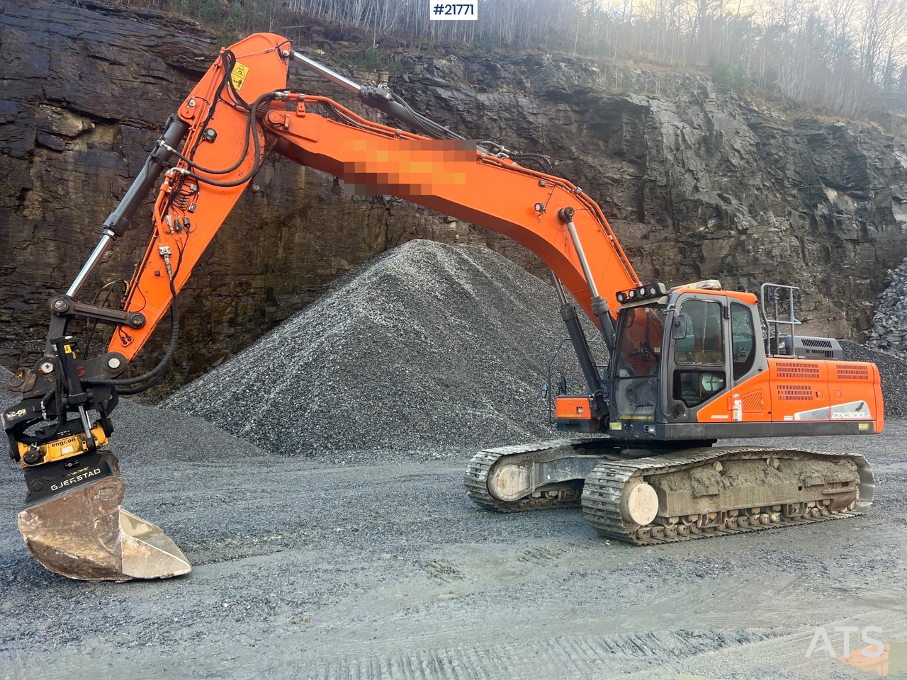 Doosan Dx300lc-5 Gravemaskin m/ rototilt og pusseskuffe - מחפר: תמונה 1 Doosan Dx300lc-5 Gravemaskin m/ rototilt og pusseskuffe - מחפר: תמונה 1