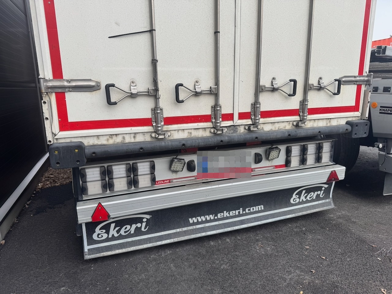 Ekeri Jumbo semi - סמיטריילר בתיבה סגורה: תמונה 5 Ekeri Jumbo semi - סמיטריילר בתיבה סגורה: תמונה 5