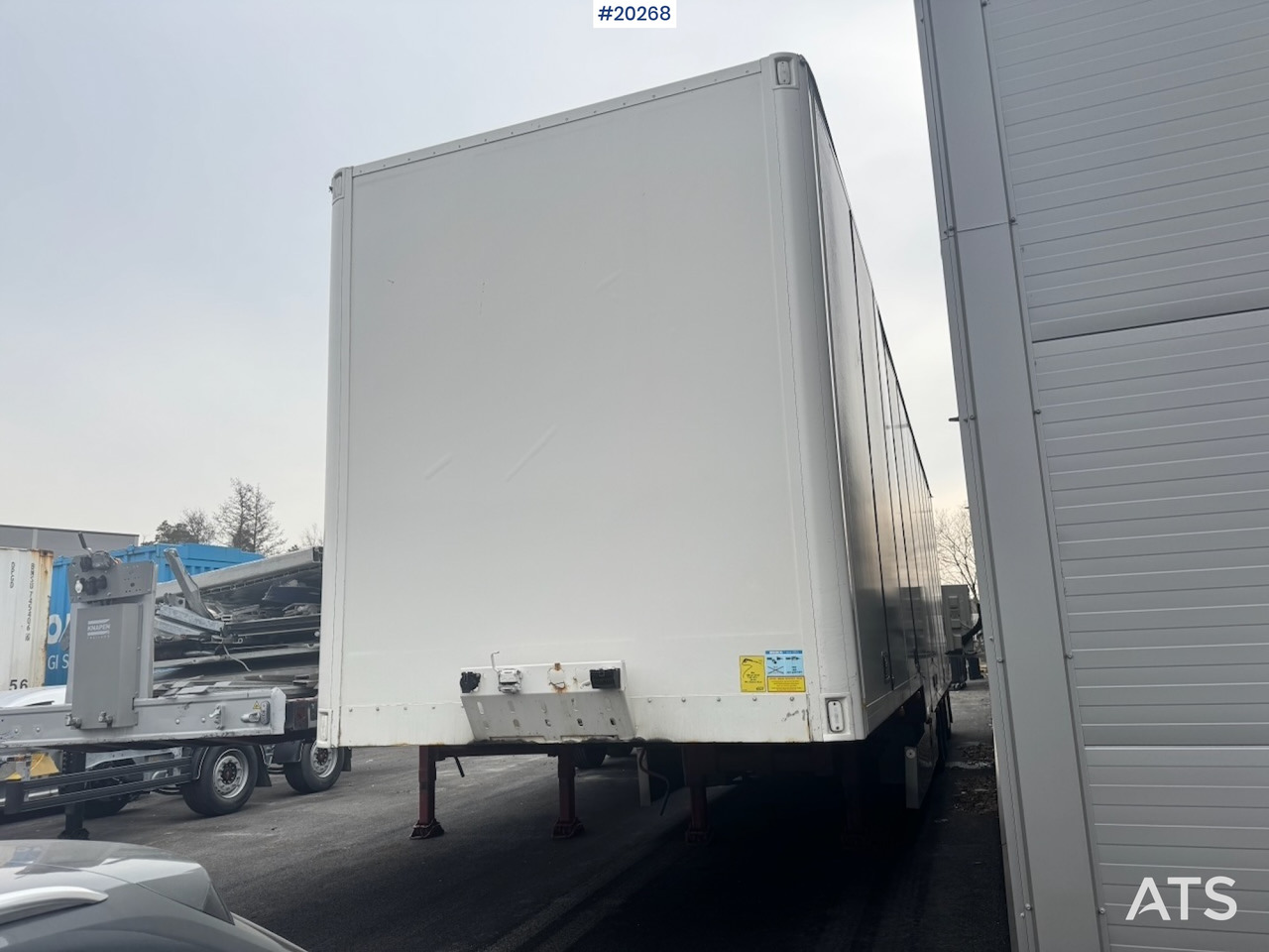 Ekeri Jumbo semi - סמיטריילר בתיבה סגורה: תמונה 1 Ekeri Jumbo semi - סמיטריילר בתיבה סגורה: תמונה 1