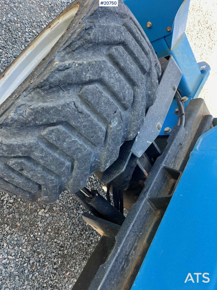 מעלית מספריים Genie GS4390: תמונה 32