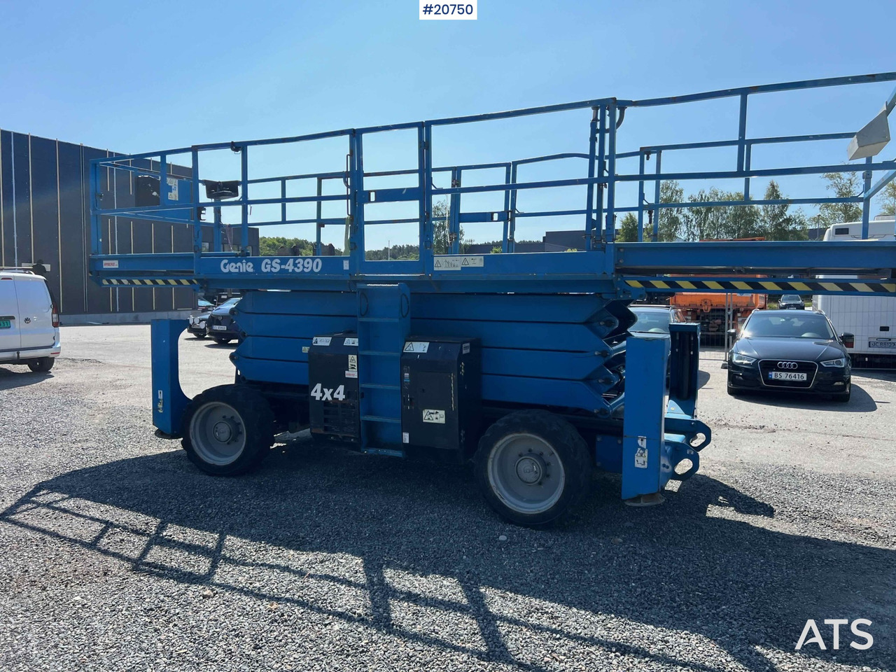 מעלית מספריים Genie GS4390: תמונה 17