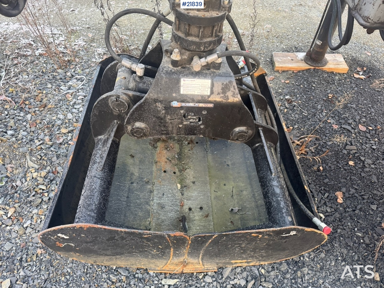 Gusella Bakker - דלי מכל קונכיה: תמונה 4 Gusella Bakker - דלי מכל קונכיה: תמונה 4