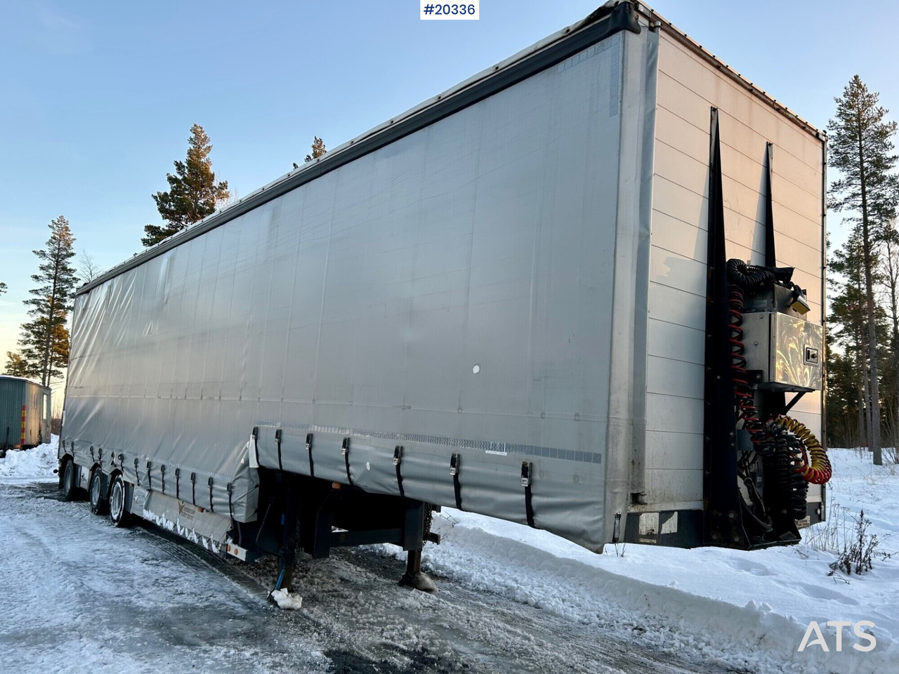 HRD Jumbo med bredding - סמיטריילר בתיבה סגורה: תמונה 3 HRD Jumbo med bredding - סמיטריילר בתיבה סגורה: תמונה 3