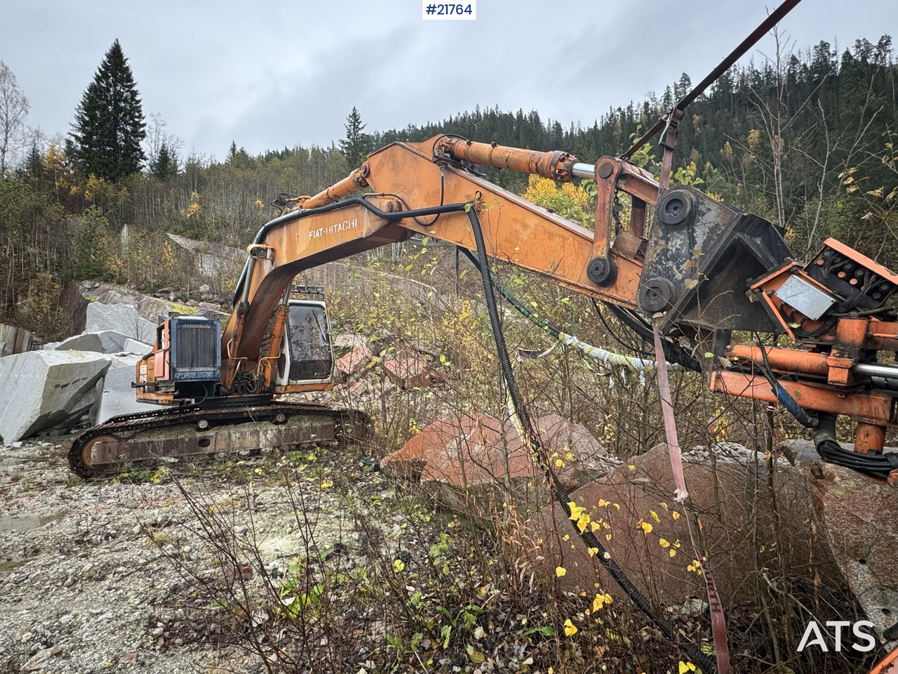 Hitachi Ca 1988 Hitachi FH220LC graver selges som rep.objekt. Ikke kjørbar. - מחפר סורק: תמונה 4 Hitachi Ca 1988 Hitachi FH220LC graver selges som rep.objekt. Ikke kjørbar. - מחפר סורק: תמונה 4