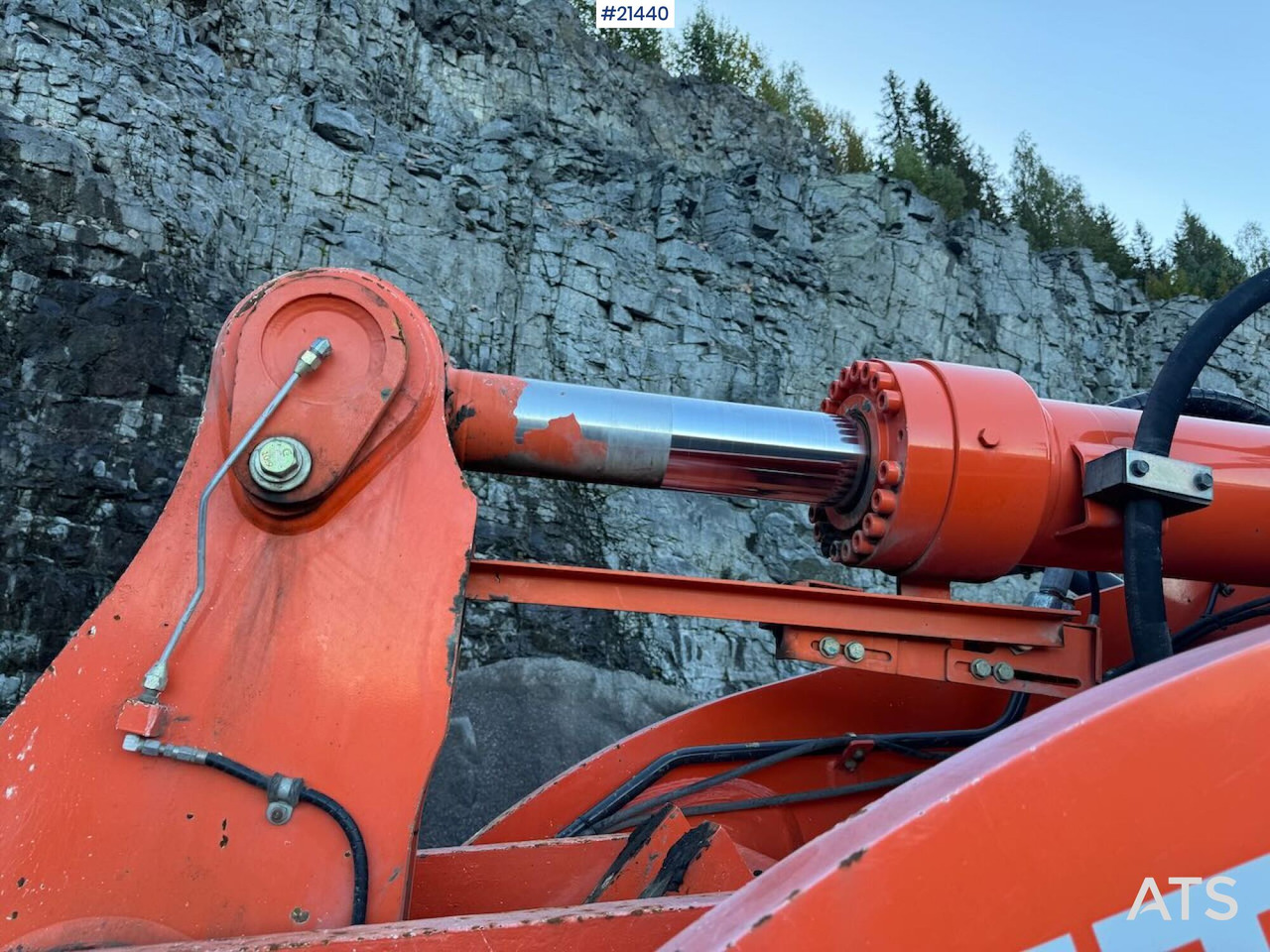 מעמיס גלגלים Hitachi ZW310: תמונה 17