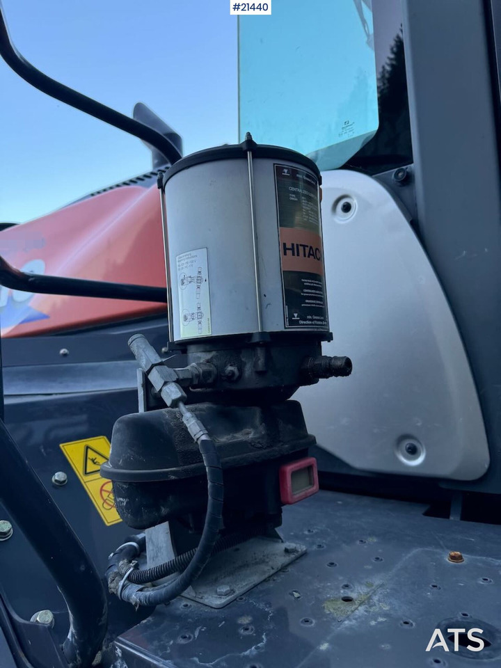 מעמיס גלגלים Hitachi ZW310: תמונה 23
